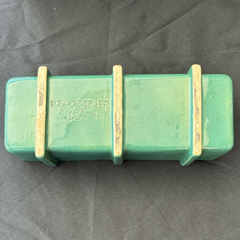 Pfaltzgraff USA F-162 Vintage Green Planter | Mid-Century Pottery - Picture 3 of 9